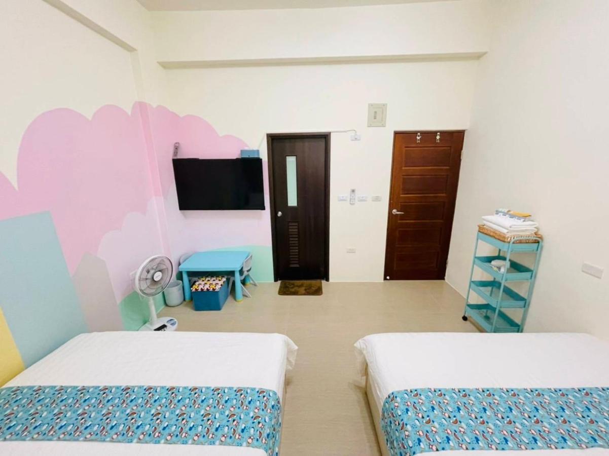 芹菜芋頭親子民宿 T'ai-tung Exterior foto